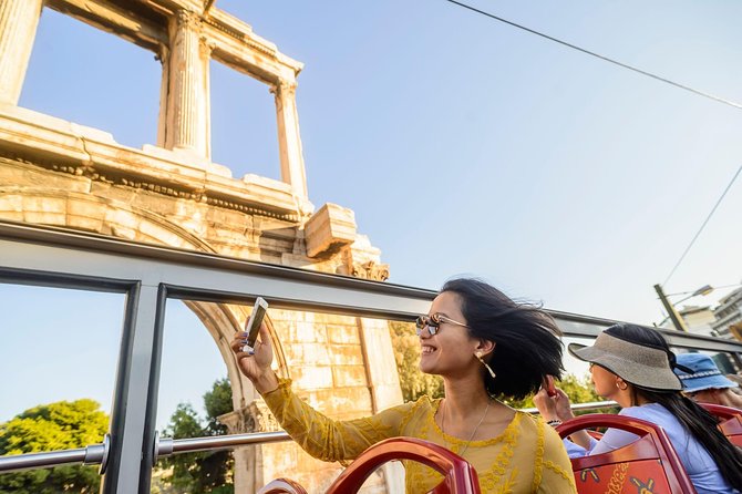 Find out where to catch and book your Piraeus Athens hop on hop off bus tours that will take you to the Acropolis and back!
