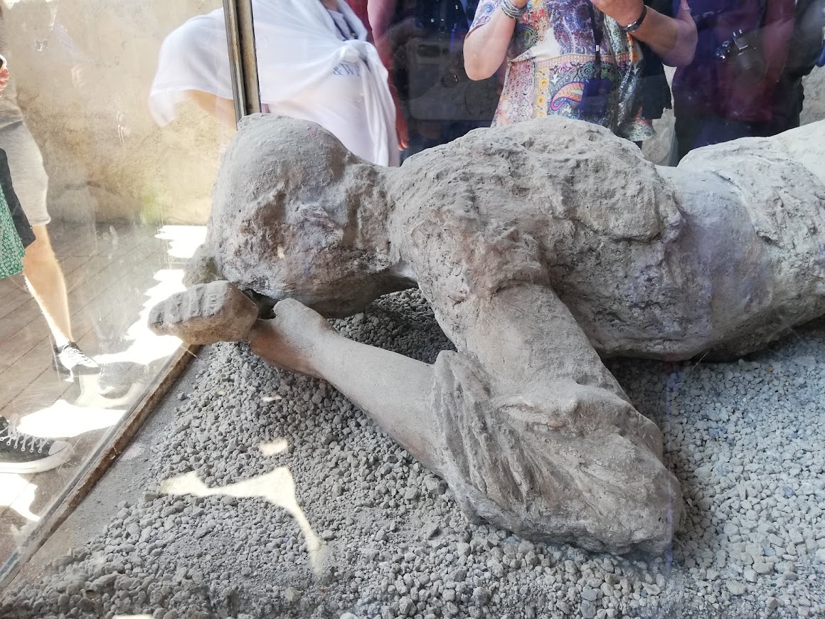 Pompeii cast