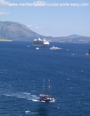 dubrovnik cruise, cruise dock dubrovnik, american cruiser in dubrovnik