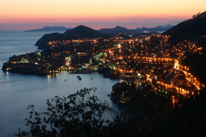 dubrovnik by night image