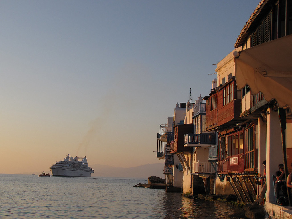 little venice mykonos, cruise ship in mykonos port