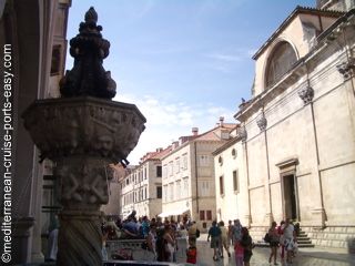 small onofrio fountain, photos of dubrovnik, dubrovnik photos