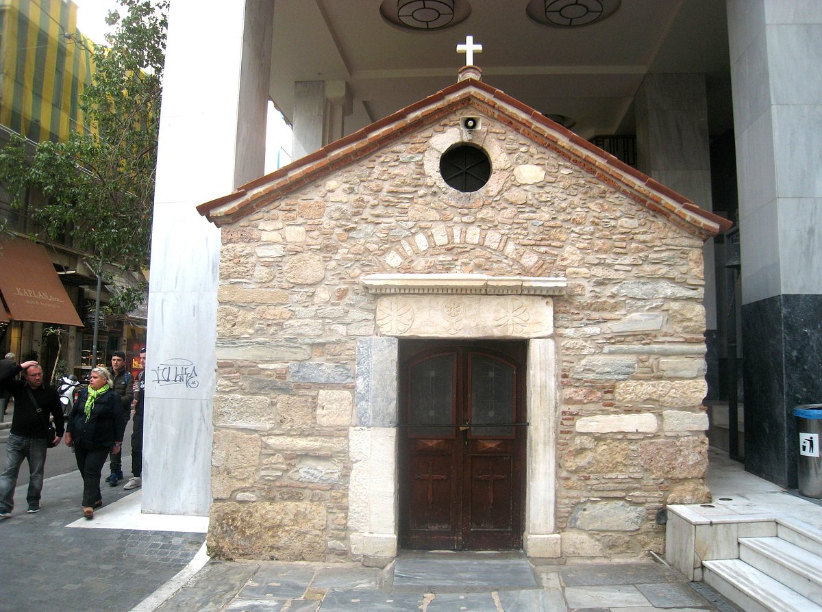 Agia Dynami Mitropoleo street