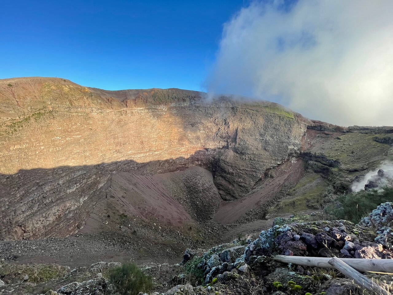 vesuvius_caldera