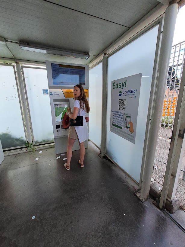 People Mover vending machines