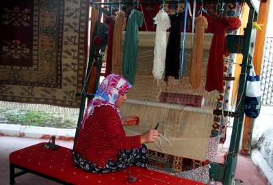 rug weaver image, rug weaver photo, rug weaver picture